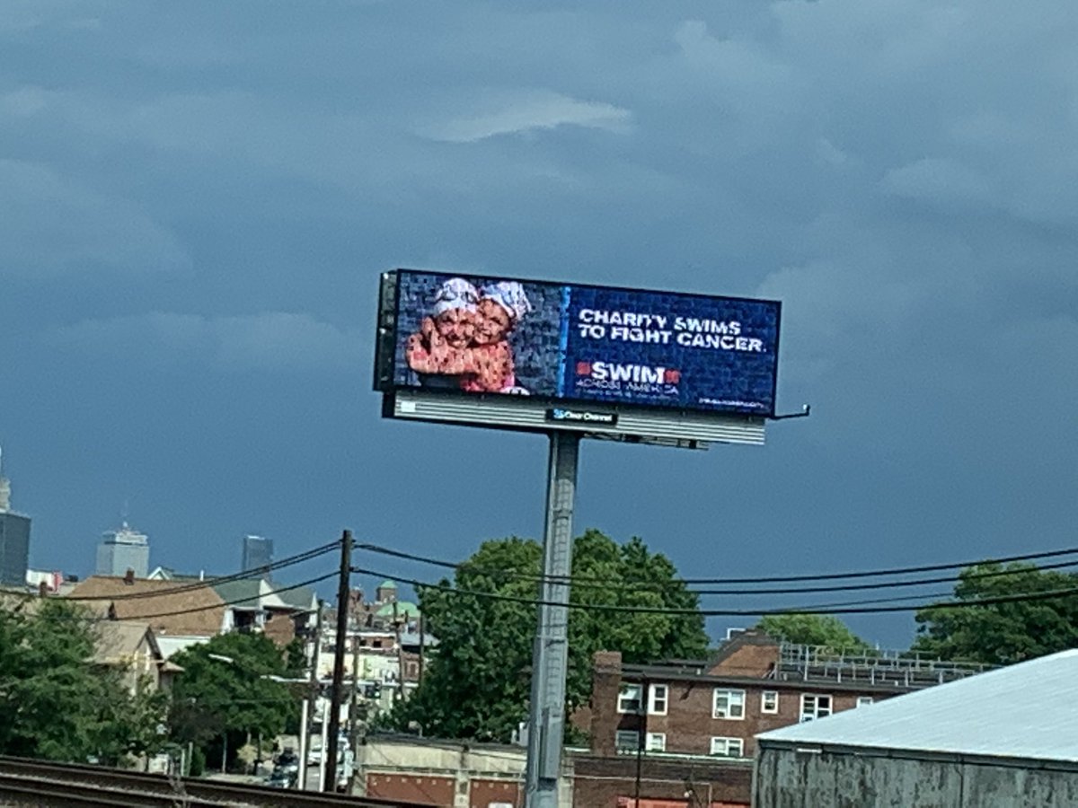 Spotted the @SAAswim colors over the Mass Pike! Thanks for the promo, <a href="/CCOutdoorNA/">Clear Channel Outdoor</a> ! <a href="/BostonSAA/">Swim Across America Boston</a> #makingwavestofightcancer