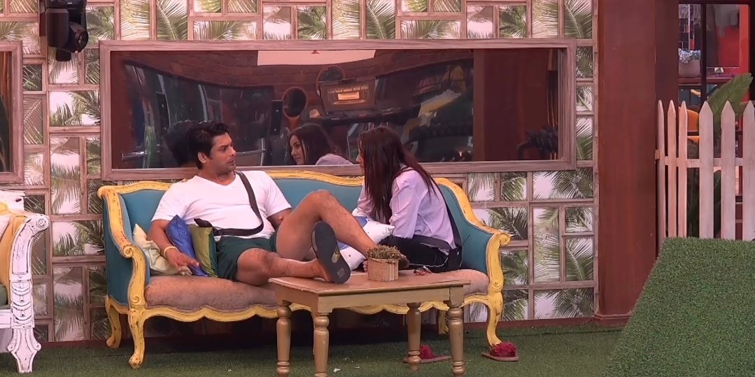 Toh ye mera sach hai tereko lekr ab tu aache se jaanti h Maine bta diya pura game khol diya tere hisaab se. Now she was like m btau tujhe & Haaye waheguru n he was like tere hissab se khol diya n she said u relate everything to game thats ur problem & he said u always say sab