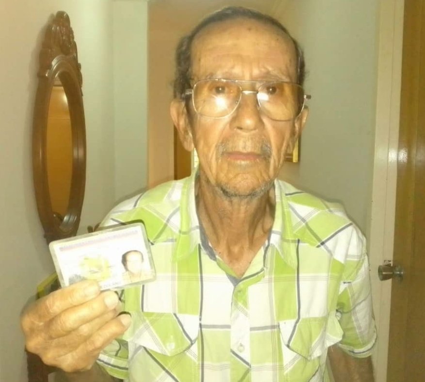 Jacobo_Vidarte's tweet photo. #Carabobo / San Diego:

Desaparecido Miguel Ángel Roldán, desde el 27jun, salió de su casa a las 3 pm, chemise marrón c/ beige, pantalón marrón, zapatos negros y gorra negra sin recordar logo.
Tiene 70 años sufre de Alzheimer su reside en el sector San Antonio vía seminario https://t.co/cYykzuRy5U