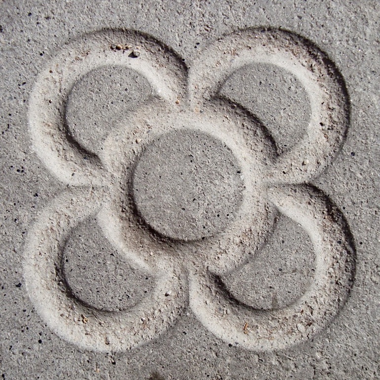 Two years later, in 1973, Johan and Danny moved to Barcelona, where a different symbol was waiting for them.End.