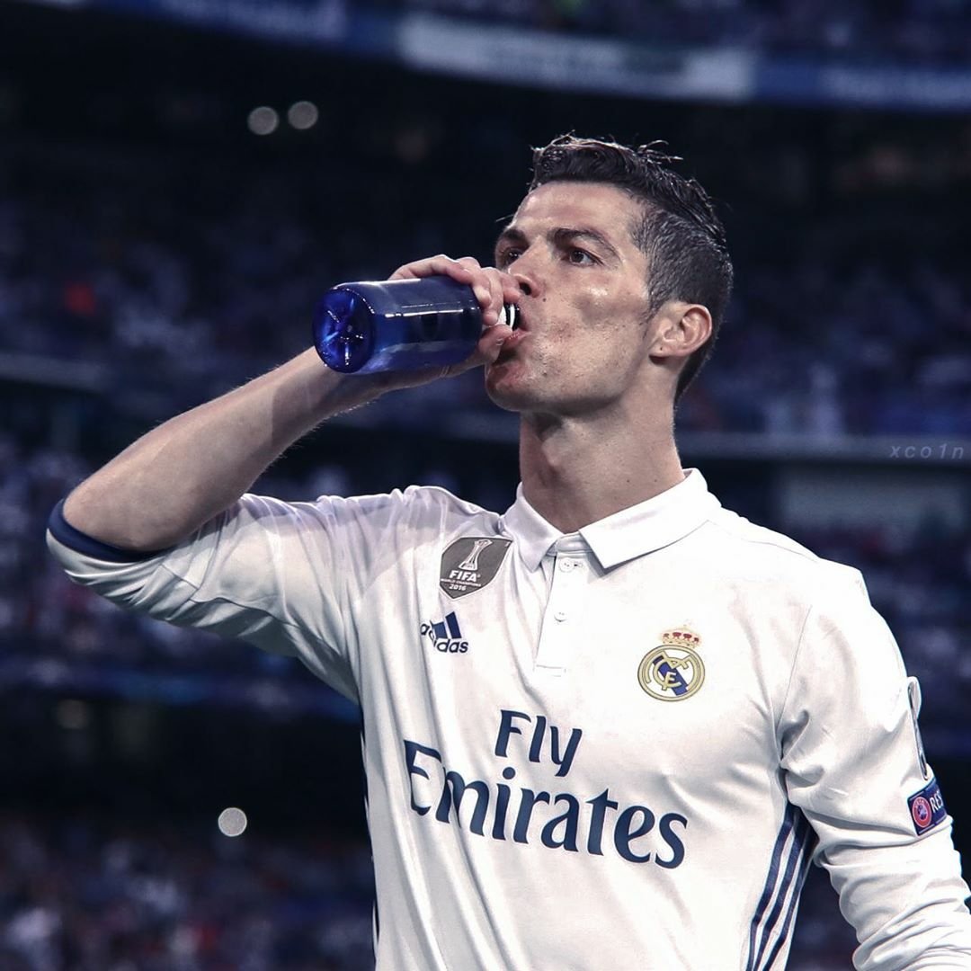 300+] Cristiano Ronaldo Wallpapers