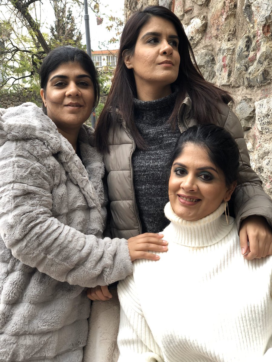 LimaHalimaKH's tweet photo. 1/4 I have one more sister, do you have another IED? They were called Soviets when they took my uncles and ants in a bombardment. @US4AfghanPeace @gulbaddin @suhailshaheen1 @ashrafghani @ImranKhanPTI @MujMash @saadmohseni @OmaidSharifi @TOLOnews @hmohib @DrabdullahCE https://t.co/J2NzKOorTq