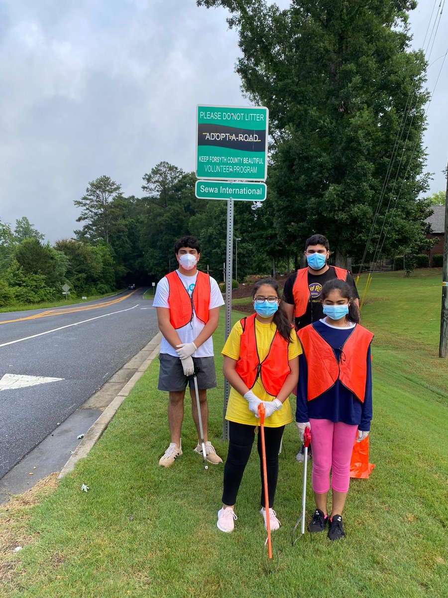 HSSUSAGeorgia's tweet photo. Today, HSS and Sewa Volunteers cleaned Majors rd. Sewa International has adopted this road and works very hard to keep it clean every quarter. https://t.co/GFeaLDQtvM