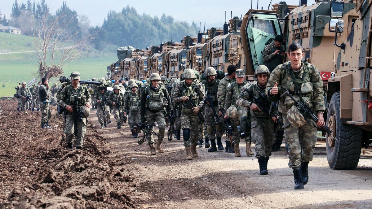 OrduBBld's tweet photo. Onur yürüyüşü böyle yapılır 🇹🇷 https://t.co/6lfXEB7D7U