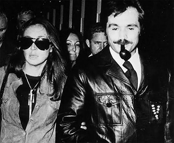 SilMercado's tweet photo. Periodismo, música y las preguntas de las periodistas mujeres q incomodan al poder con un homenaje a Oriana Fallaci hoy en #OperacionMasacre a las 20 x @Laoncediez #Megaprogramon con @Gedece hablando -tambien- del gran amor de la periodista italiana. https://t.co/USslkMXQQo