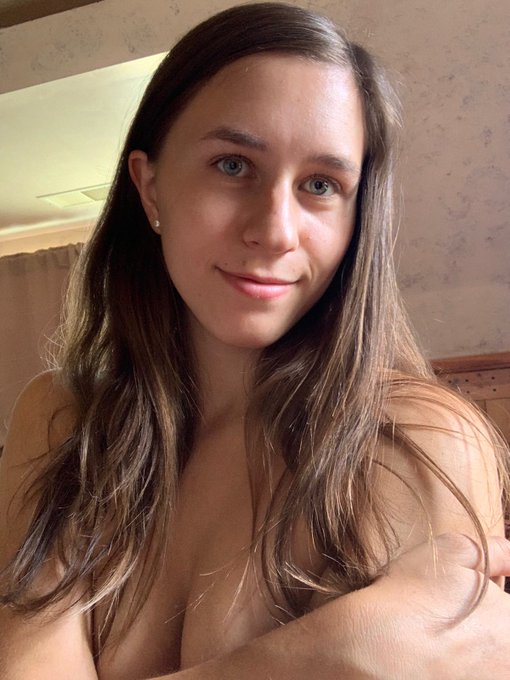 Sending a naughty pic on my onlyfans to everyone that signs up today! https://t.co/2PhI4RGF49 #sundayvibes<a href="/tag/sundayvibes"class="tags"><span>#sundayvibes</span></a>