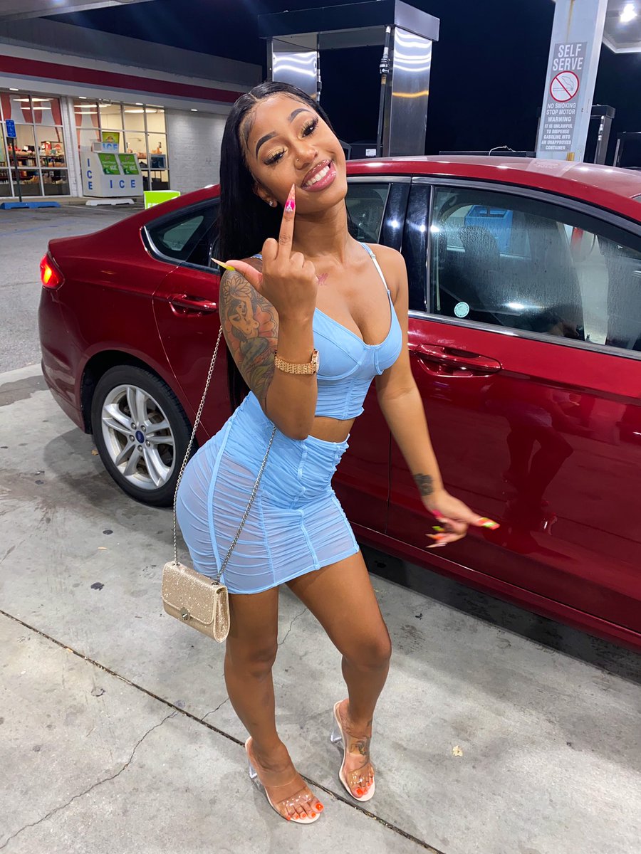 A FEAST 👅✨