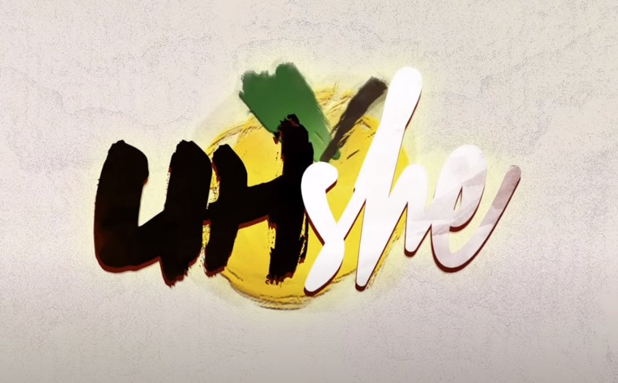 UHShe tweet media
