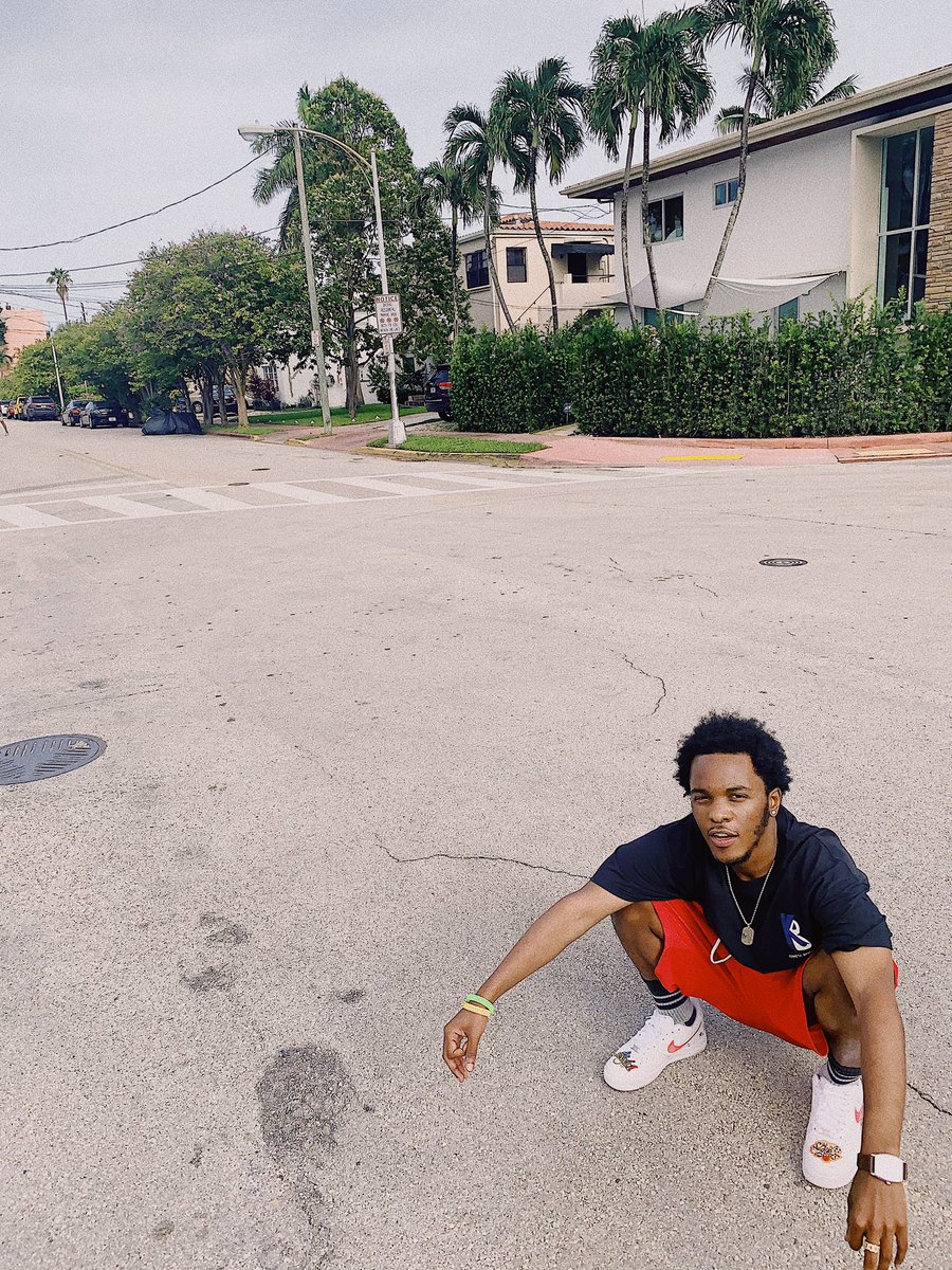 Keelo_'s tweet photo. Grinding just to move how I want! #AOTG #YoungLoski #KennethBrother https://t.co/JpTmZnYjo3