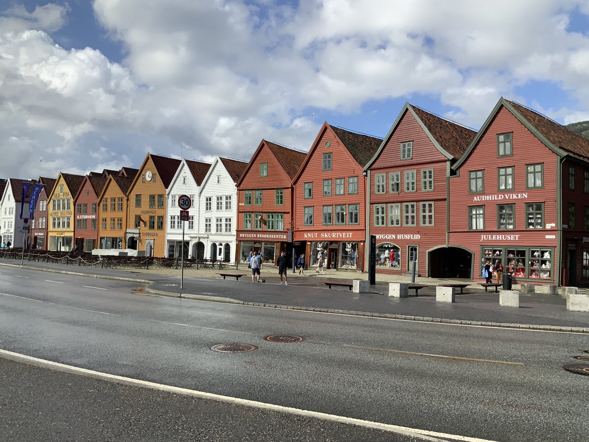 I am in  #Bergen,  #Norway. Thought I would share a  #thread on traveling in the age of  #coronavirus.