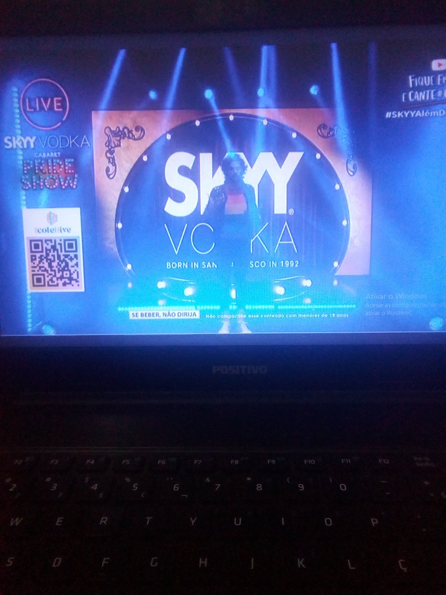 BWindson's tweet photo. Já ligado aqui na live #SKYYAlemDoOrgulho 
 Curtir todas lindas,perfeitas mas principalmente a Penelopy Jean MARAVILHOSA🌈♥️🌈 https://t.co/PwSOaNGvBH