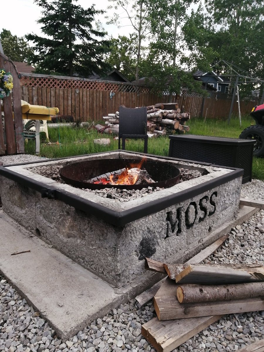 debbiejoy09's tweet photo. Enjoying a fire in mom and dad's backyard!!  #weatcoastbestcoast #momanddadsbackyard #firepit https://t.co/6PXYo1kgV2