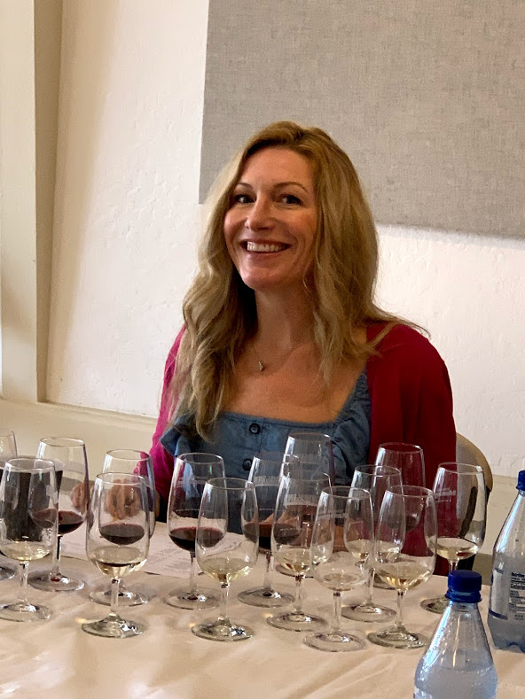 WineComps's tweet photo. Fun times judging, albeit a bit different, at recent competitions. We're fortunate to be able to carry on and taste some fantastic wines from some excellent #winemakers.

https://t.co/NQjWoKK9ex

#winetasting #winejudging #winecompetition #winecountry #winemaker #wine #winemaking https://t.co/08gZ3wpKAK
