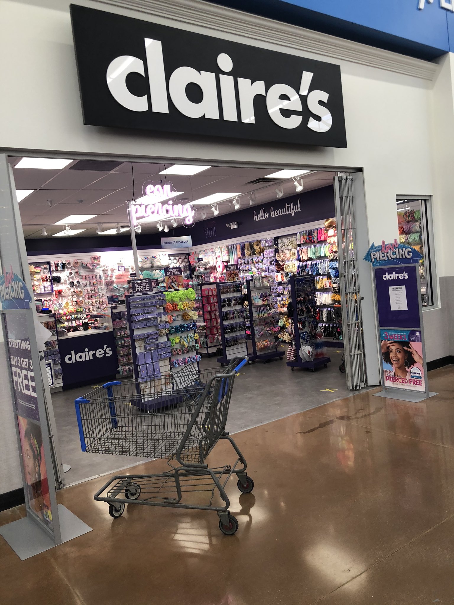 How retailers like Claire's and Walmart are going all in on Roblox