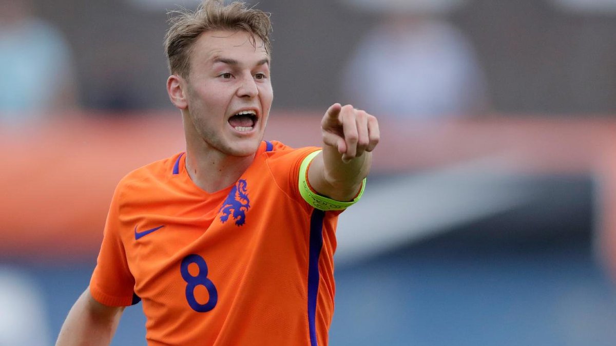 Report Arsenal Weighing Up Az Midfielder Teun Koopmeiners Move The Football Saga