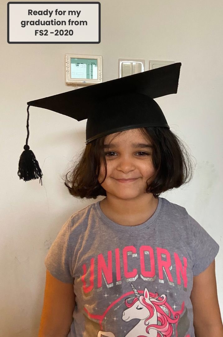 DBFFS2Pink's tweet photo. All ready for graduation.  @DBFFS2Pink https://t.co/kDAiVPfQMc