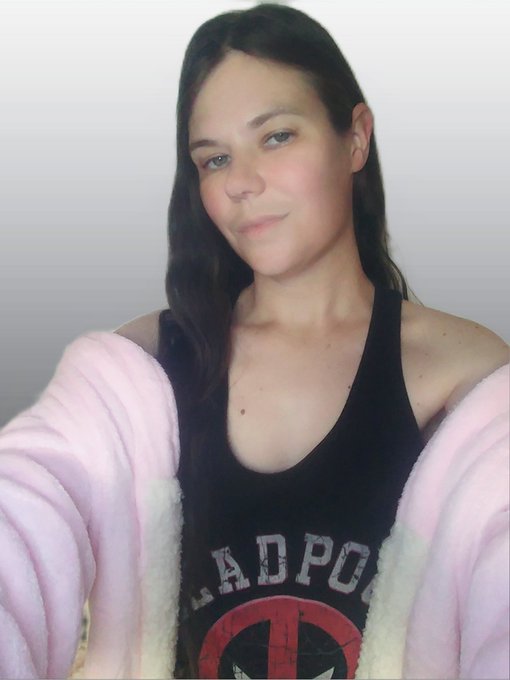 Good Night, Twitter... I really appreciate all the love and support you show me every single day. 😘 https://t<a href="/tag/mvsales"class="tags"><span>#mvsales</span></a>