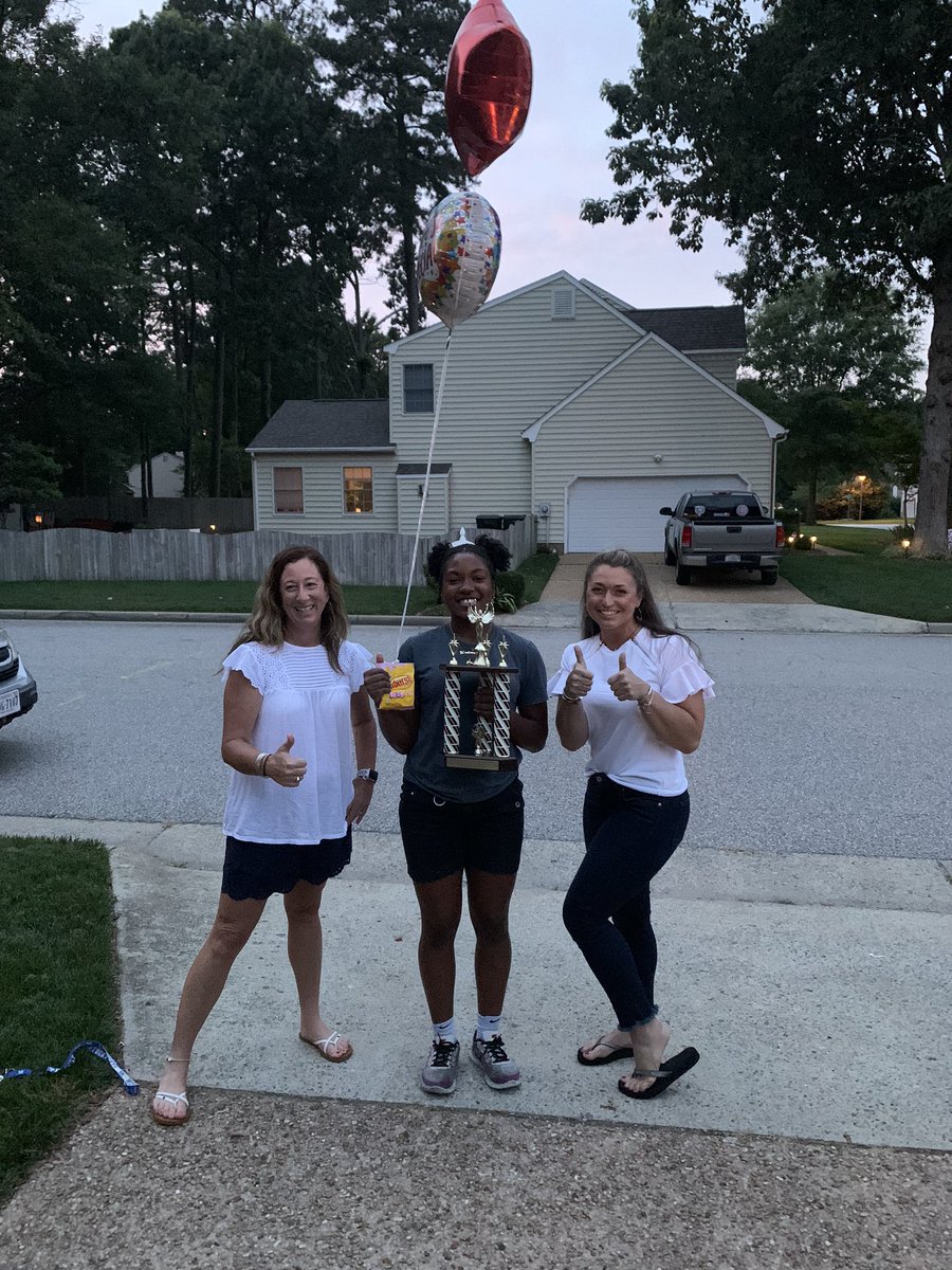 ClippersGrafton's tweet photo. Love making surprise visits to our honored Clippers! Congratulations Theo and Madison for receiving the the Paul Kirby Sportsmanship Award! https://t.co/QlNX1CCwQz