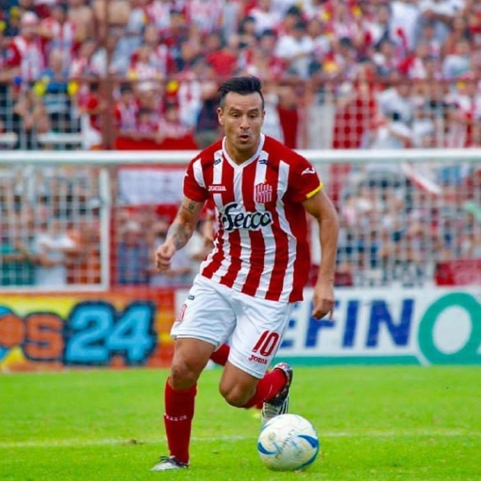 ActSanMartin's tweet photo. Hoy cumple 34 años @Viturrosergio ¡FELICIDADES VITU! 👏🏻 https://t.co/gD4Y0U0DW9