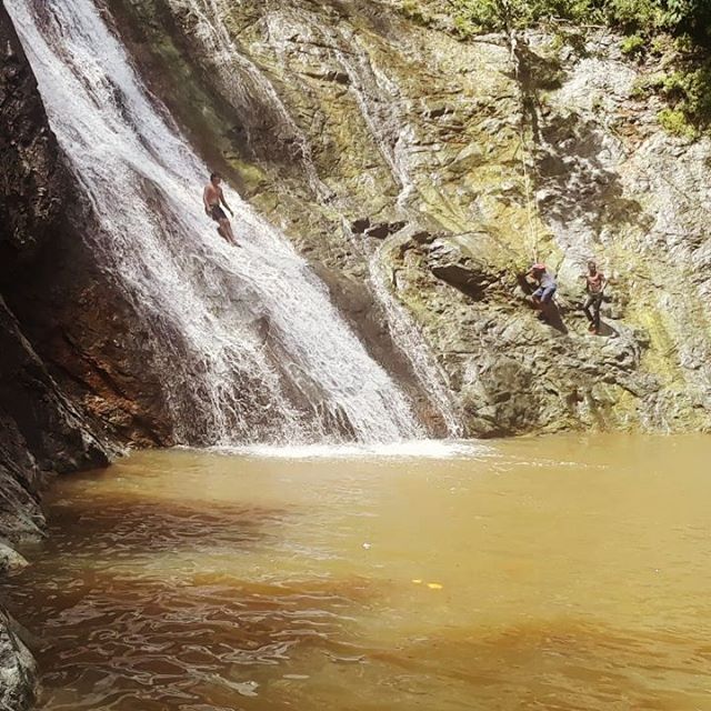 28. Salto Jicome is my 28th. of 30 waterfalls.

Salto Jicome has numerous falls and natural pools.

vacationresorts.rentals/why-dominican-…

#waterfalls #Travel #adventure #nature #ecotourism #hiking #swimming
