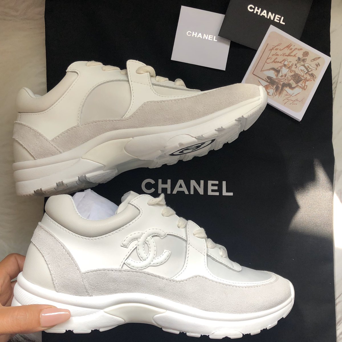 chanel cc logo triple white sneaker