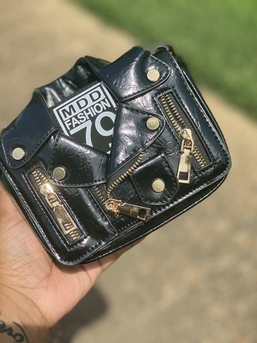SisCollectionss's tweet photo. Biker purses are available and on sale for only $20! Get them here at Sis-Collections under Sis Boutique😍🔥 https://t.co/jL7DJxJUzc