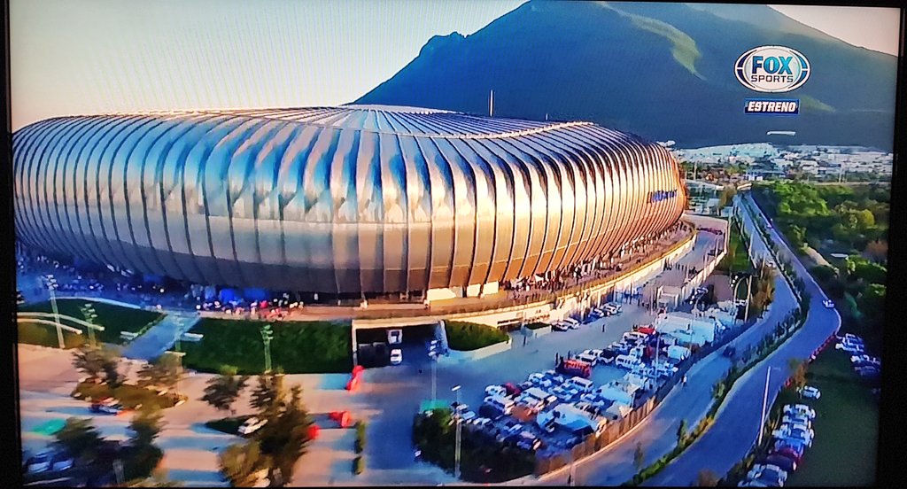 JRPalaciosChapa's tweet photo. Wow ... Me hicieron llorar ... Qué película !!! 

Wow...  

Enoormeeee Kalifeeee ...  ENOORMEEEE #Rayados ... 

Un orgullo ser del #Monterrey

👏👏👏👏

#75Años
#75AñosRayados
#Monterrey75Años
#75AñosMonterrey
#ArribaElMonterrey https://t.co/uEWyXRUmAc