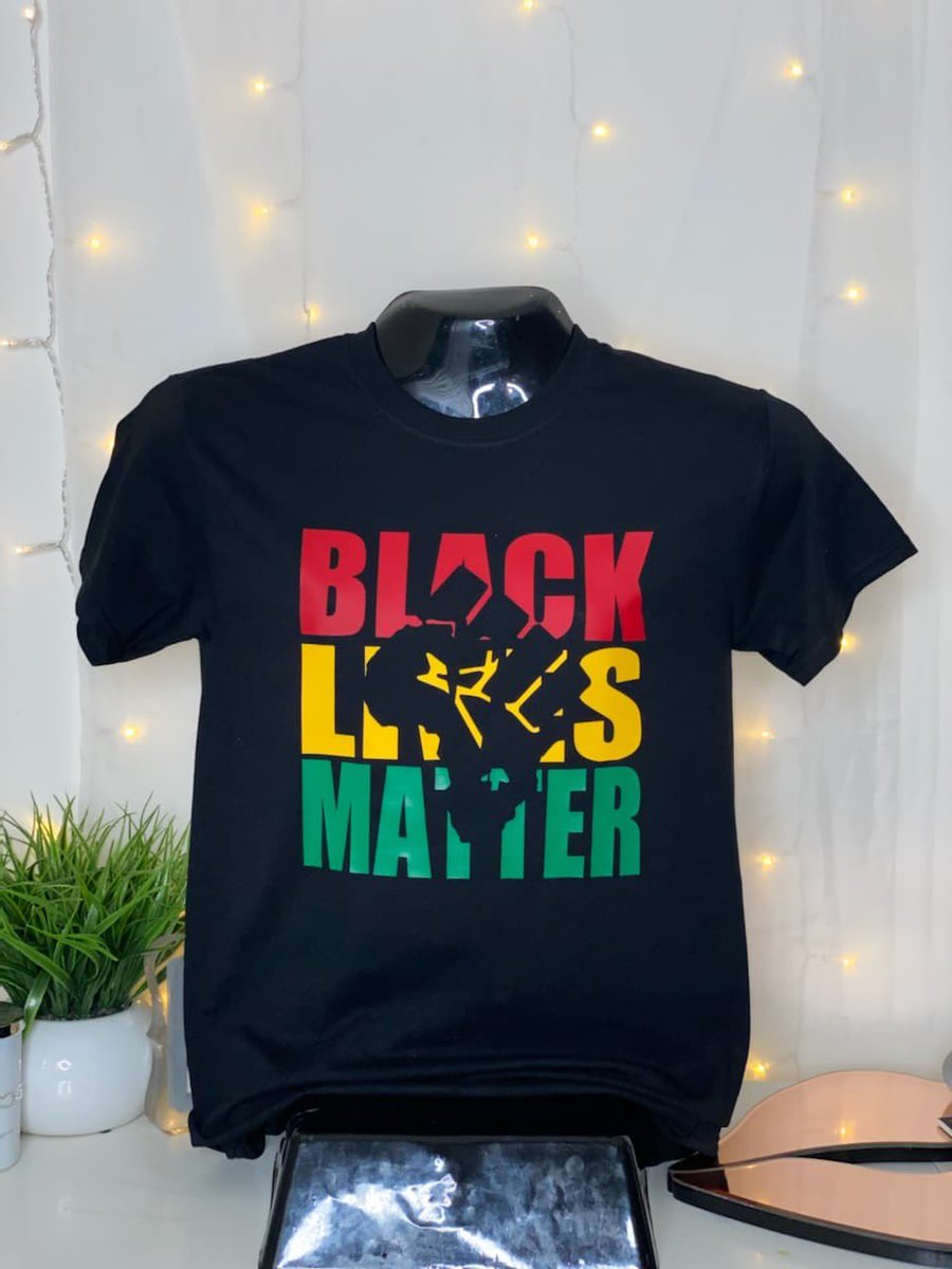 mariuslamont's tweet photo. Moms is super dope with the design I told her I need one of these. https://t.co/4u4LaPoyQS