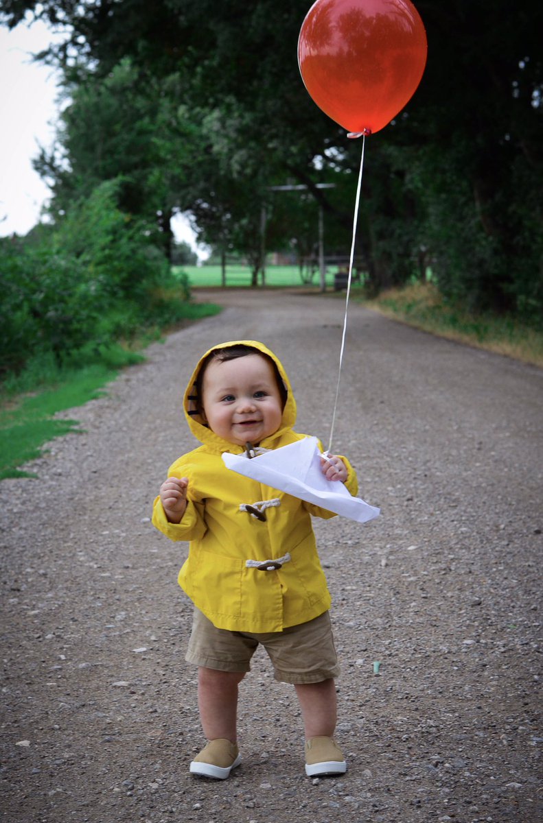 cooperrrac's tweet photo. This little human means the world to me, happy ten months buttbutt 🎈💛 https://t.co/PQKMWXLK0Y