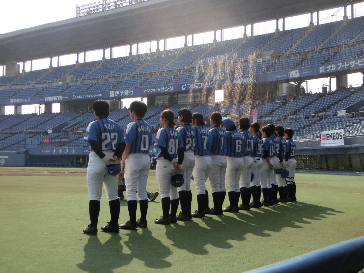 NANABASEBALL_77's tweet photo. 東京はまたコロナ感染者が増えています。
私たちのチームは東京都内で練習を行なっているので、なかなか練習の再開ができない状況ですが、個々で頑張っていきます💪
#東京BRILLIANT #野球 #女子野球 #拡がれ女子野球 #拡がれ女子プロ野球 #コロナに負けるな #1 https://t.co/FcXI16BEvs