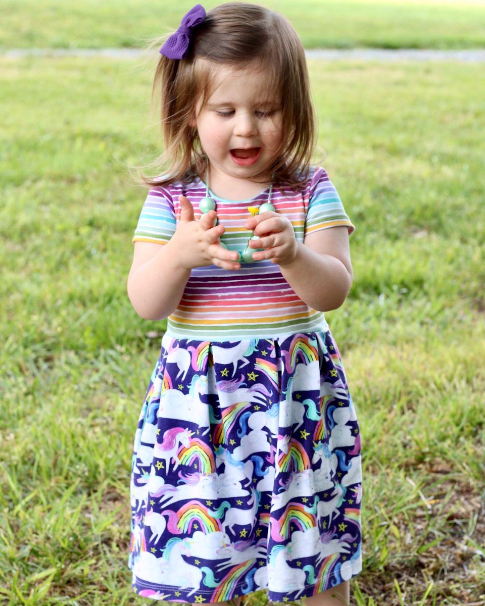 SnappyGreensLLC's tweet photo. Did you know we have been releasing a bunch of new styles lately?  Here is one of our newest styles called the 🌸“Everly!”🌸 It is the perfect mix of casual and dressy at the same time. 🤩
.
#supportsmallbusiness #qualityclothing #momshop #snappygreens #madewithlove #handmade https://t.co/Sl36pdy9xM
