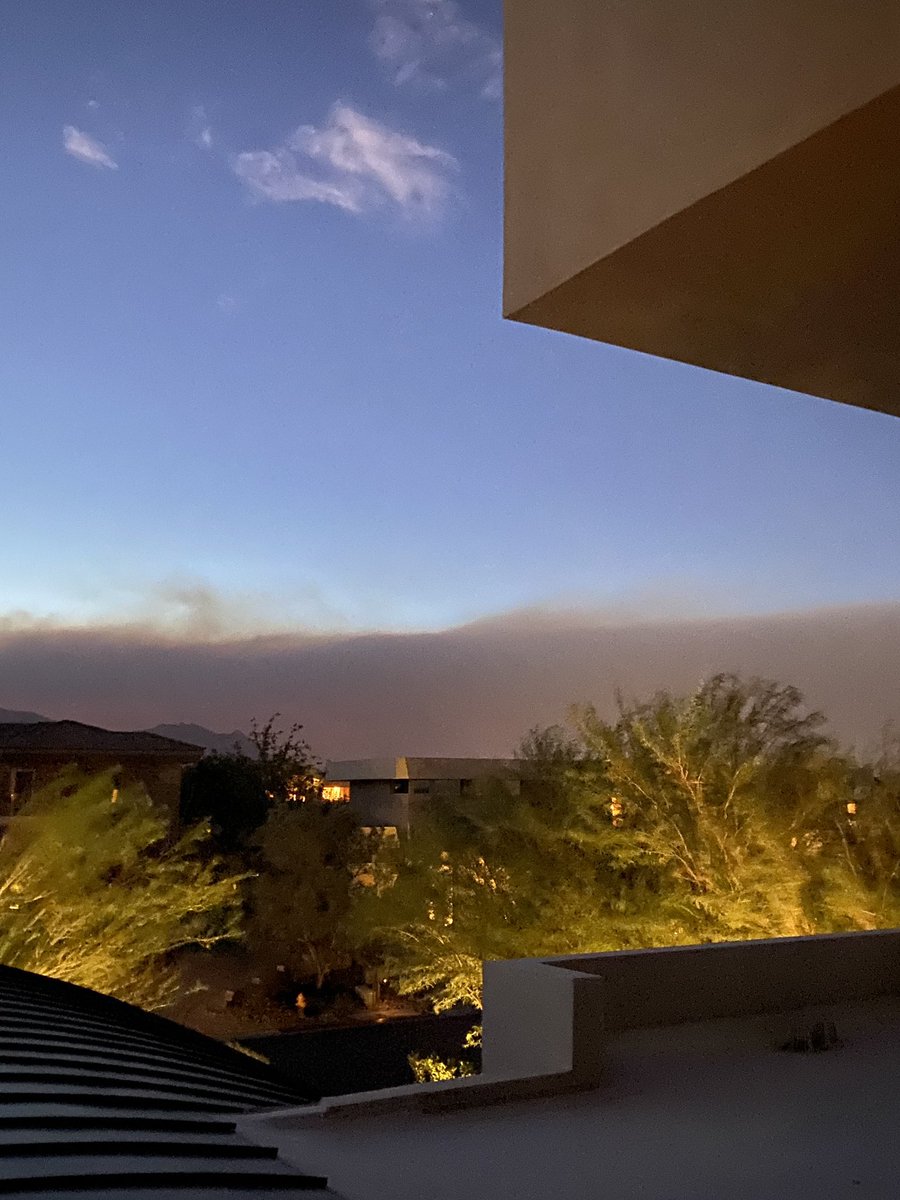 SpiderWebClub's tweet photo. #MtCharleston smoke from fire 🥺 #sayingsomeprayers https://t.co/ke1Kpluc6d