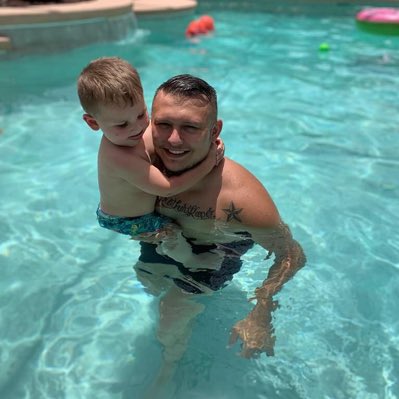 TAbner21's tweet photo. #NewProfilePic https://t.co/R6jMoxvMKl