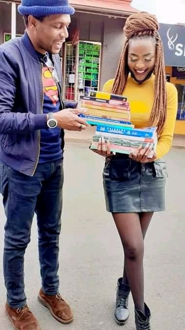 Livingstone090's tweet photo. @DJAnkletap Morning Malumes , pls can u asist my friend with this project she started aftr da burn down of the Comunity Art Centre in Tsakani, Ivory Park. Bt only Library site burn.

Da litle u give,da biger da comunity wil benefit.
 
Pls see al dtails or cal 0614421017 or 0614132408 https://t.co/f7J7zzt0EM