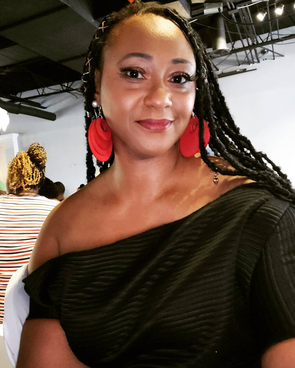 MzArmyStrng5Str's tweet image. #lovemyhair #TheKeyOfLife #TheKeyMoment #FiercelyFabForties