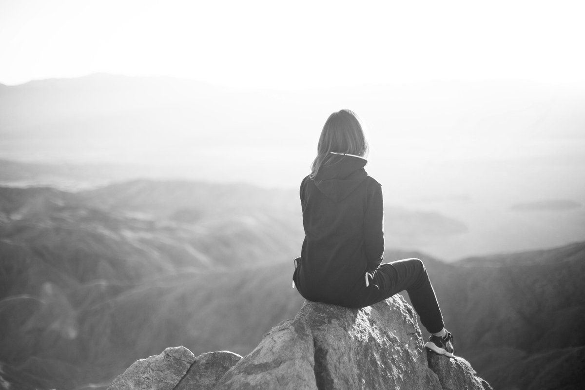 DoraChetan's tweet photo. Do you feel you’ve lost the #meaning of parts of your life and want to re-connect and get back to doing things passionately and eagerly? Anytime you feel this way, you can consider taking a few hours off and do a #LifeAudit. Read more, and enjoy: https://t.co/fGrJBIO1vq https://t.co/mnkxgcpCJG
