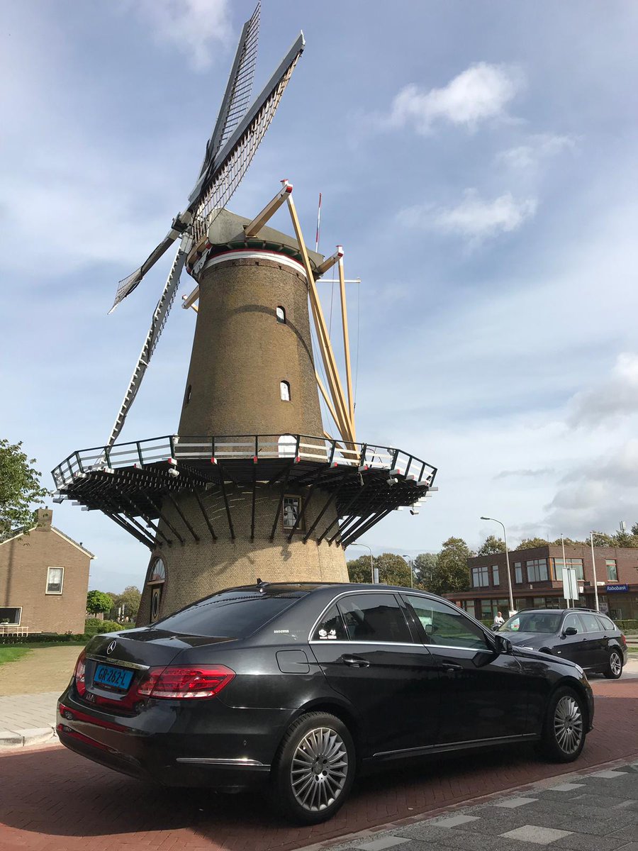Langzaam gaan we er weer op uit:
Naar de bioscoop, het terras, het restaurant, het café, het theater of het museum.
Maar ook een dagtocht of steden-tripje behoort nu weer tot de mogelijkheden.
Nederland heeft zo veel mooie plekken. Taxi Brouwer brengt u er graag naar toe.