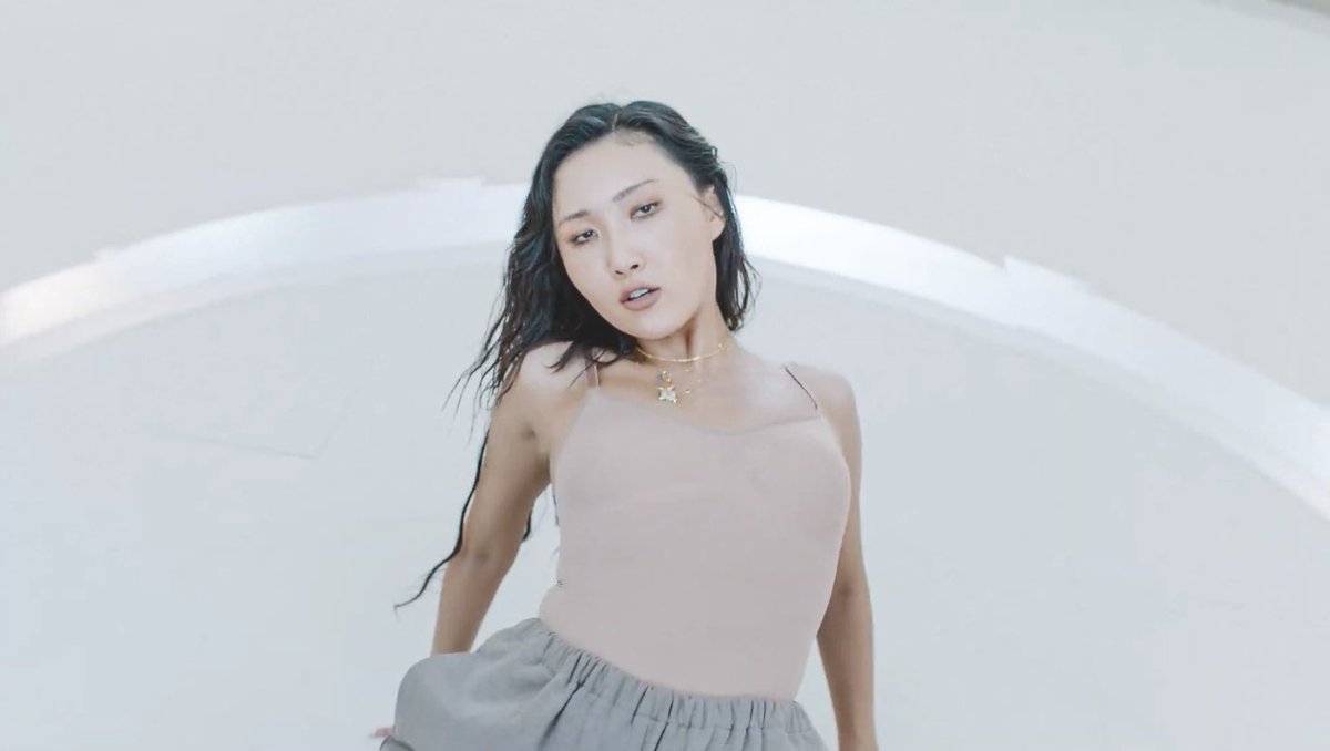 archivehwasa's tweet photo. HWASA × 마리아 (María) MV https://t.co/dfaz6iEmnR