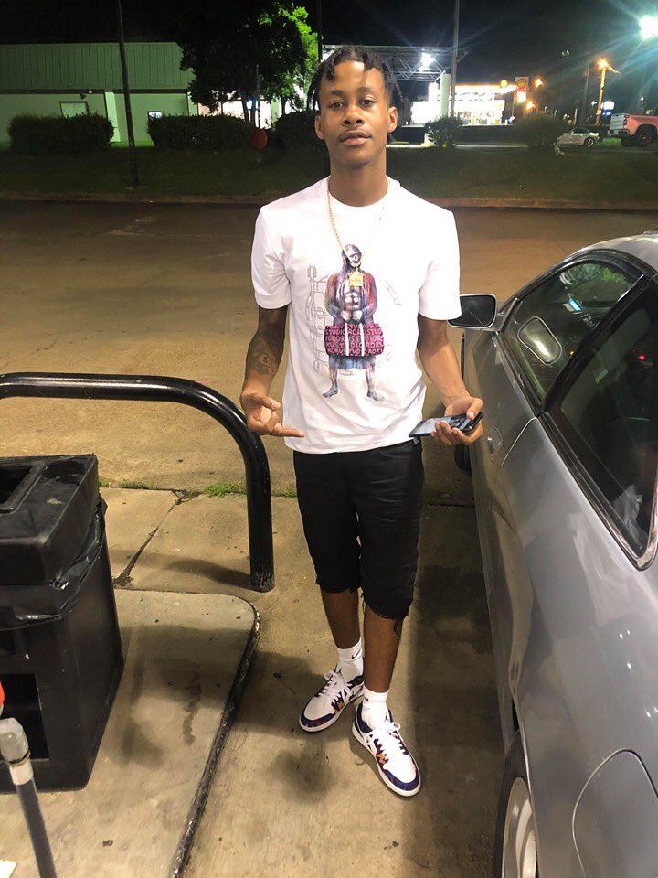 laiverson3's tweet photo. Real dope boy ian nun like you weirdos 😅🏋🏽‍♂️🔥
#OTK 🏕 #Stilldat 9️⃣ https://t.co/QIYglgorTG