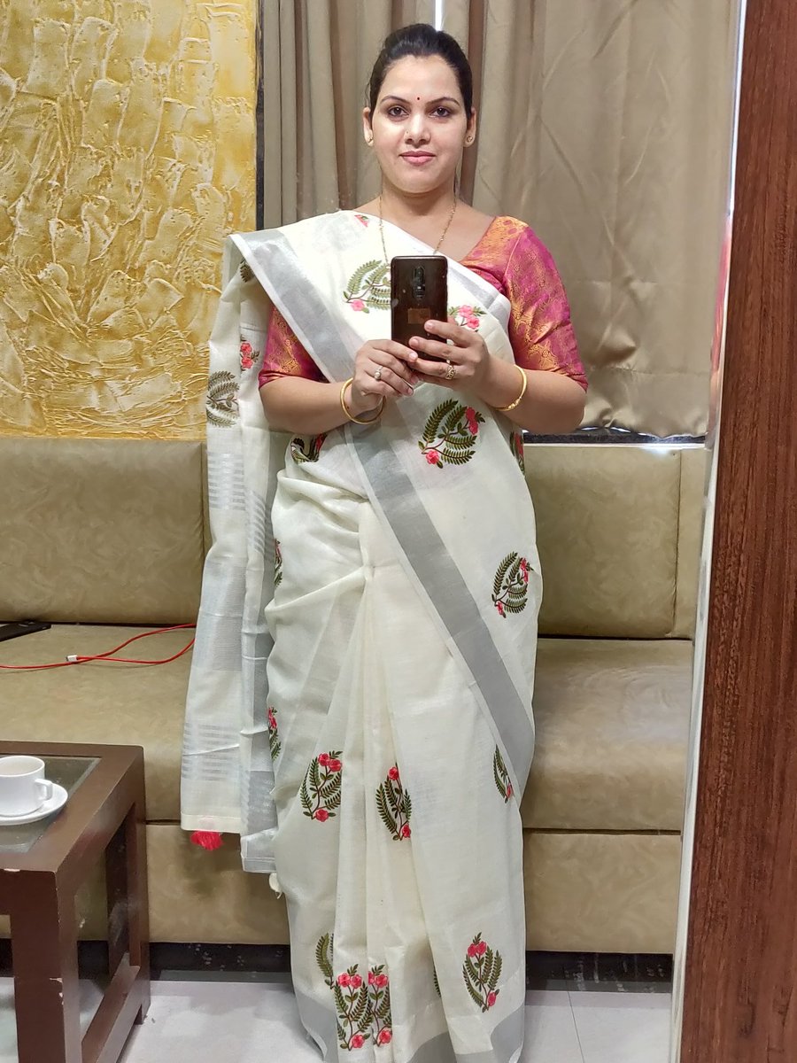 Roshniyadavmp's tweet image. This is a mirror image!!!can u believe that..??!!
#mirrorimage 
#Roshniyadav