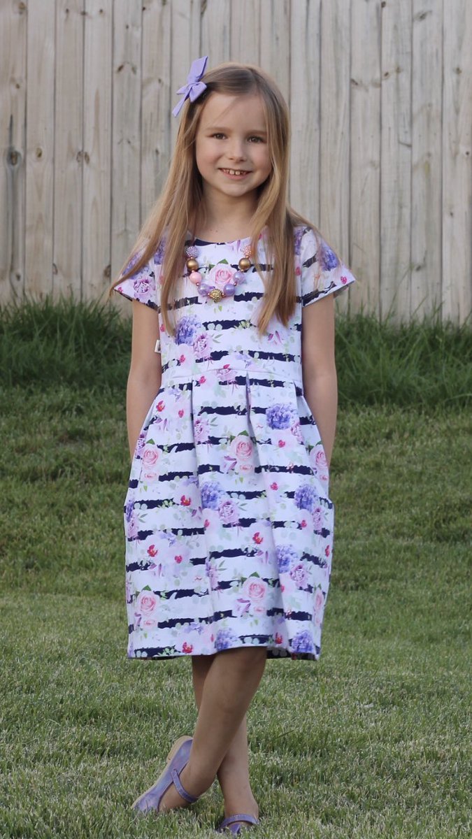 SnappyGreensLLC's tweet photo. Still not sure about the Everly dress?  Take a look at this awesome floral!  🌸🌼🌺

#supportsmallbusiness #momssupportingmoms #momlifeunplugged #qualityclothing #momshop #snappygreens #madewithlove #handmade #kidsfashion #kidsfashiontrends #unicornsandrainbows https://t.co/wLfWmutPYL