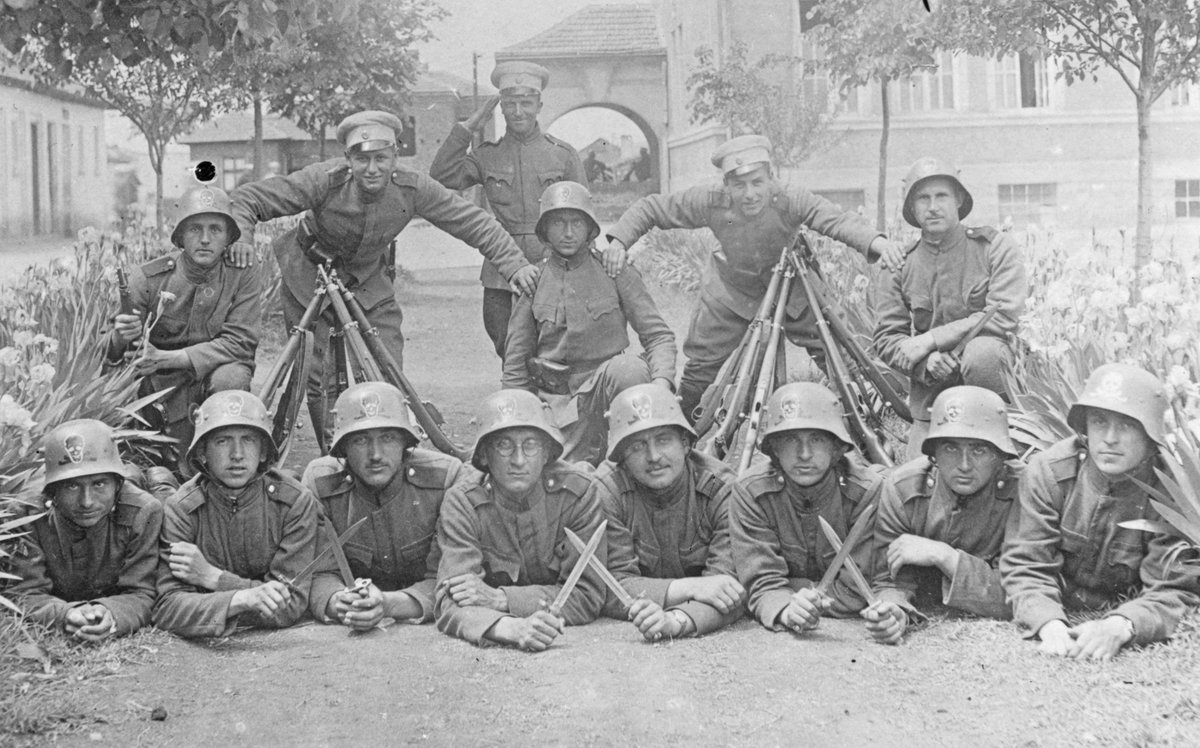 So I did a lot of searching on multiple auction sites in multiple languages, and I found ANOTHER photo from July 24, 1918.1st (Sofia) Infantry Regiment Assault Company.BLACK skulls, except for one.