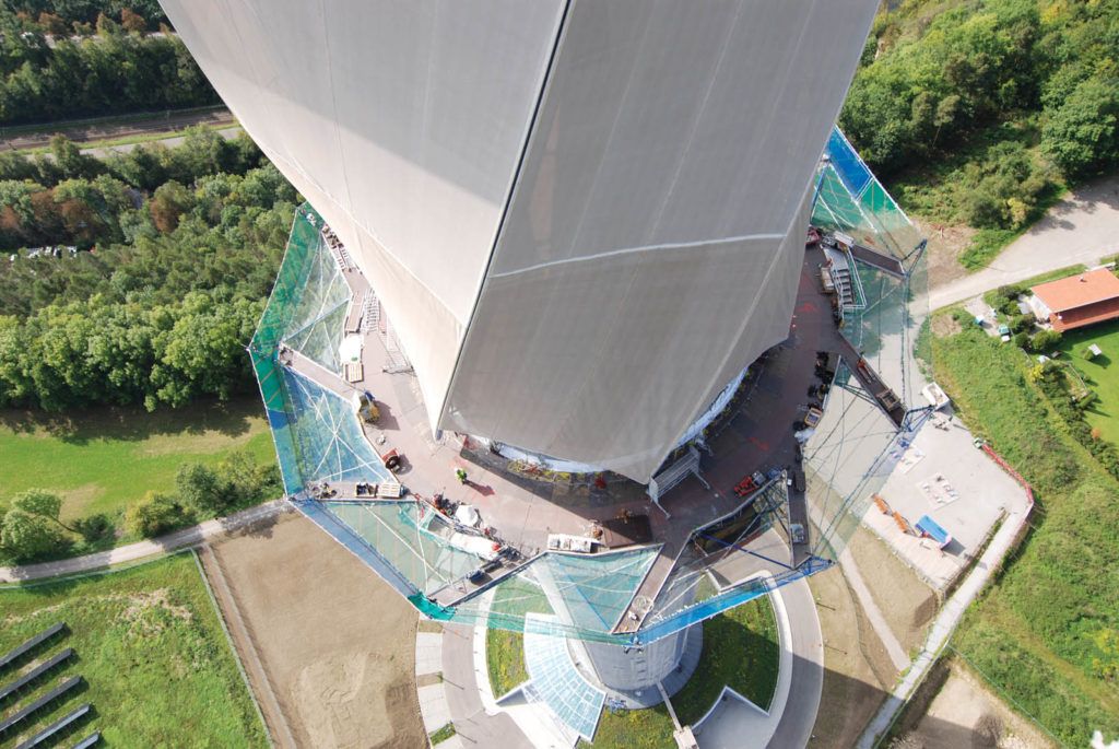 maffeisengineer's tweet image. Read more about Rottweil Test Tower, one of the tallest structures in Germany.
#MaffeisEngineering #Taiyo #TaiyoEuropeanGmbH #HybridTensileArhitecture #HybridTensile #ThyssenKrupp #TestTower #award #IAA #Germany #TKT #outstanding #prize #makmax

lnkd.in/eBUr2yf