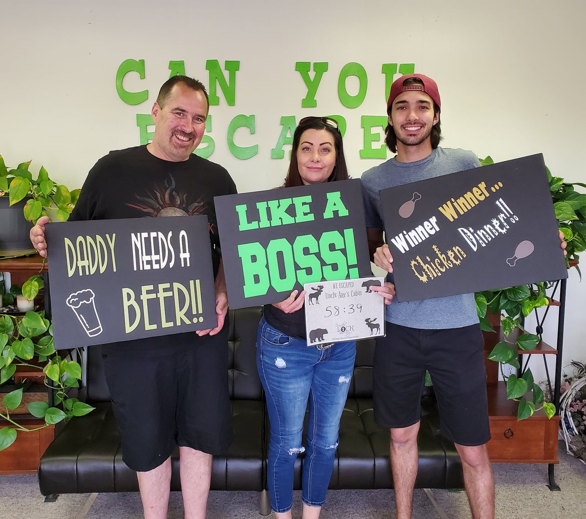 Under_Lock_Key's tweet image. Nothing beats a birthday in an escape room!! They found the "stash" in Uncle Arv's Cabin!! Come see us again soon!! #happybirthdaytoyou #escaperoom