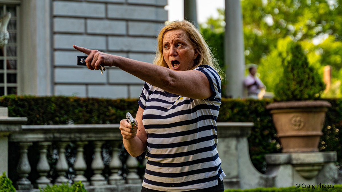 Craig_Phelps's tweet photo. 6/28 - Couple aims guns at non-violent protestors demonstrating against #STL Mayor #LydaKrewson doxxing citizens.
—-
#STL #BlackLivesMatter #ProtestSTL #STLProtest #StLouis https://t.co/eny5bN5ZdT