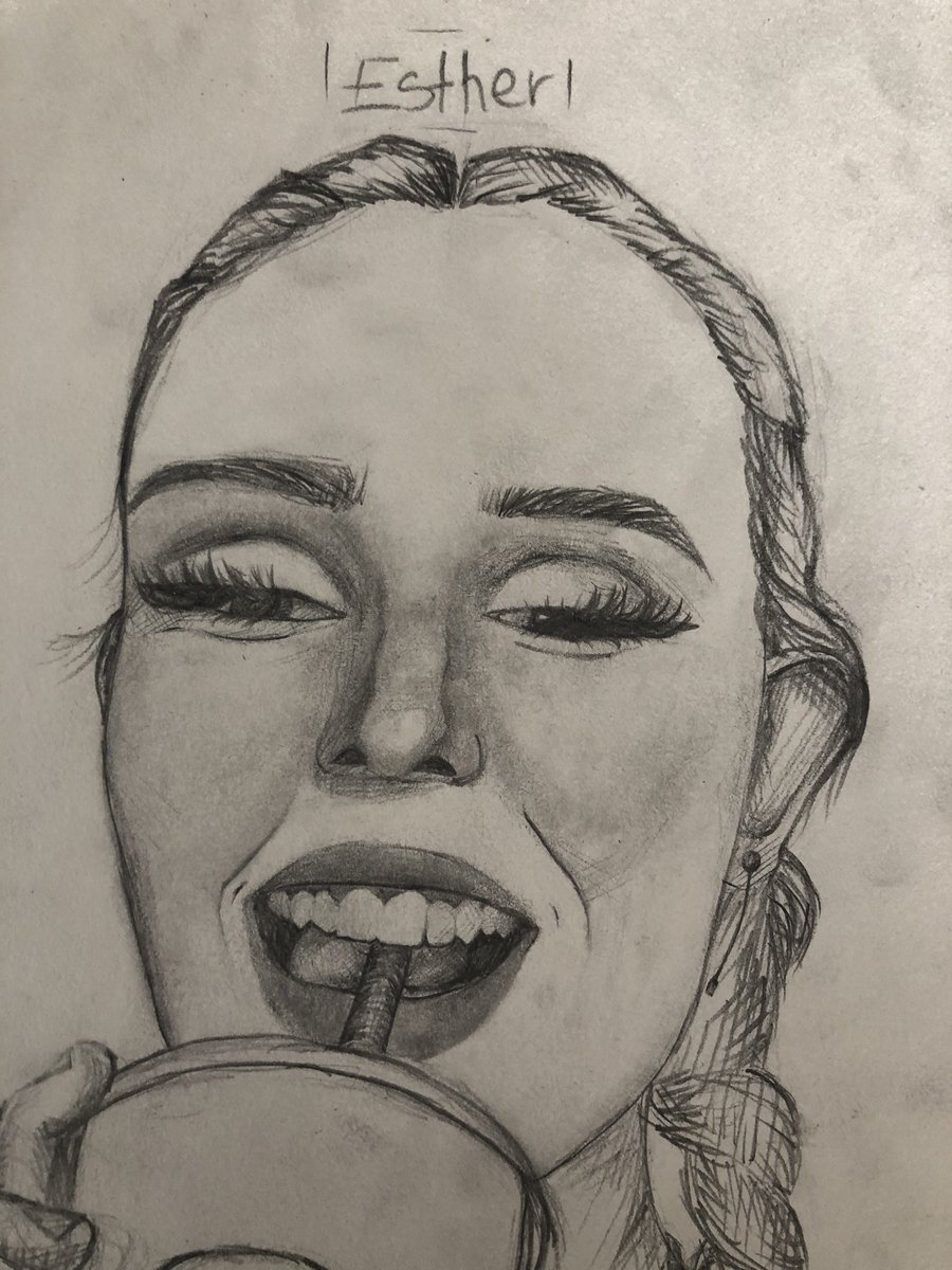 snakeyll's tweet photo. voilaaa j’ai fait un autre dessin ! c’est notre magnifique @estherluxey ✨💕j’aimerais trop qu’elle le voit alors si vous voulez vous pouvez retweeter ? 😅🙏🏼 #jeveuxjustetweeter si vous voulez en voir d’autre allez sur mon insta : luciemrn_ https://t.co/3xK6lRwFjx