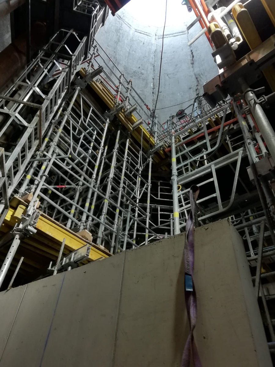 ArmelleLagrange's tweet photo. #Eole chantier en images !  Porte Maillot et puits Hôtel de Ville et Gouraud à Neuilly sur seine . ⁦@SNCFReseau⁩ ⁦@IDFmobilites⁩ https://t.co/WIodSWBnfm