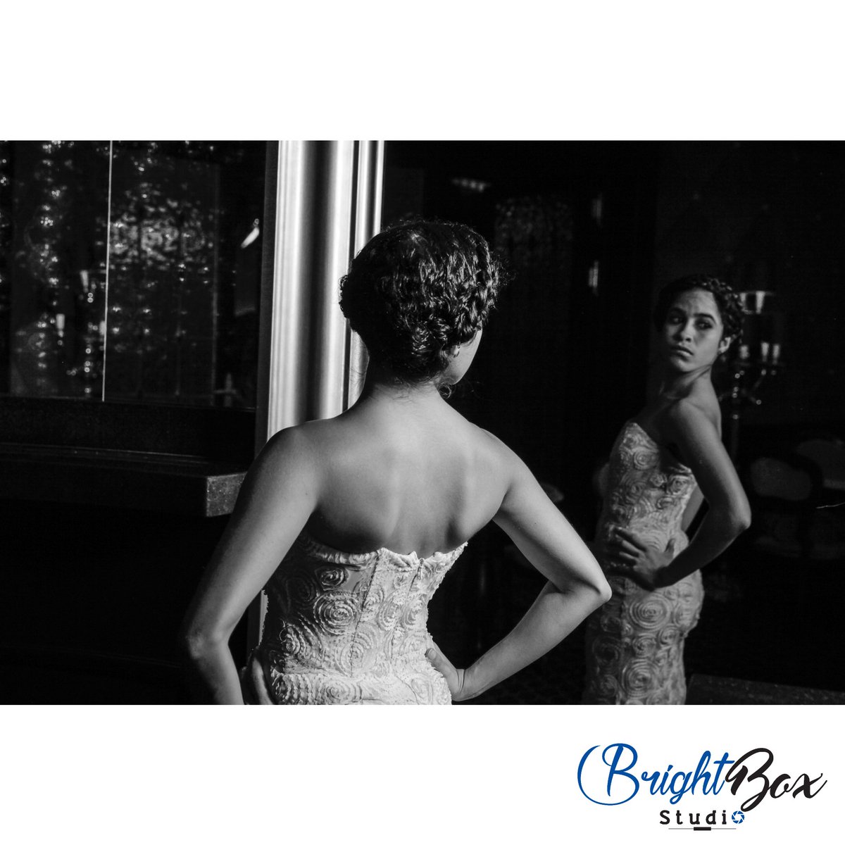 brightboxphoto's tweet photo. Starting a new week on #PortraitMood
#BrightBoxStudio #Raw_People #Monday #MondayMotivation #Reflection #MoodyGrams #PortraitPhotographer #ArtOfVisuals #Portrait #Headshots #Portrait_IG #Moody #MoodyPorts #PortraitGames #BlackAndWhitePortrait #BnW #Portrait_Star #PortraitPage https://t.co/wy6PalEqof