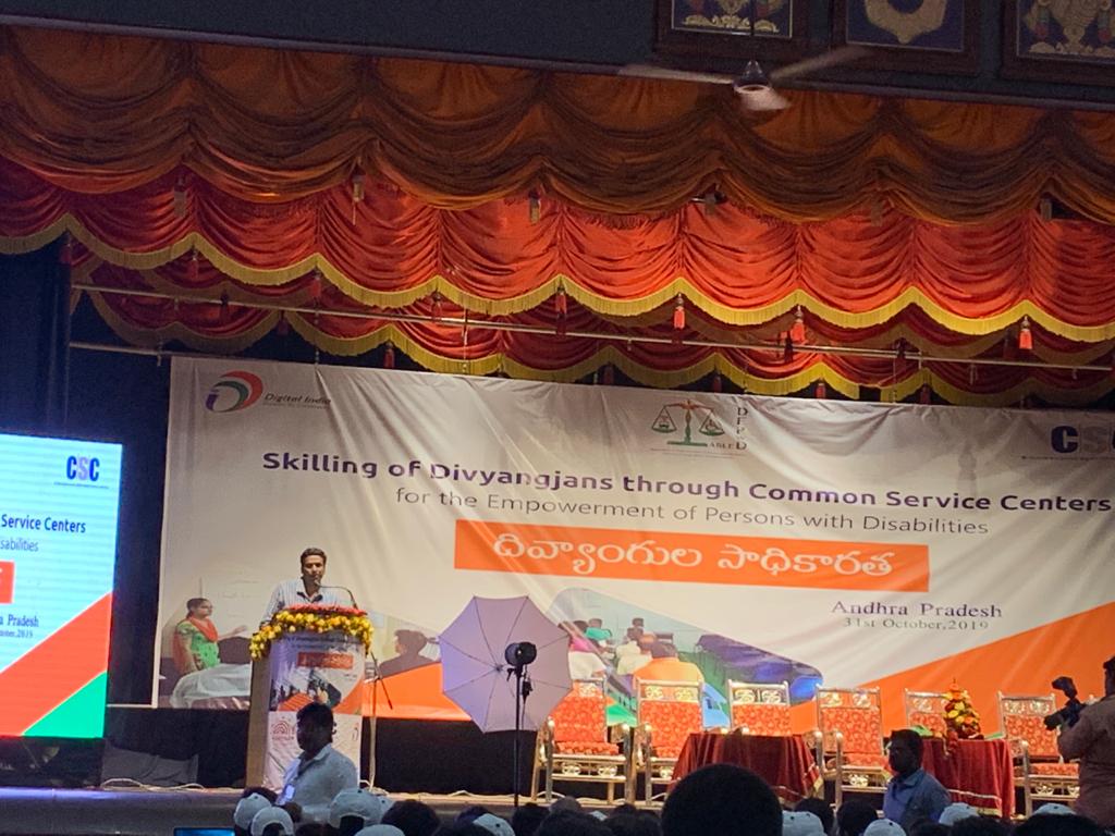 MNREDDI's tweet photo. We dream of great people, the day has come to me to see a gentleman whom I have ever witnessed, who always dreamt to the brightness of rural Indians and the upliftment of the poor in india Its is tyagi sir @dintya15 #CSCAndhraPradeshDay #CSCChittoor @CSCAndhra @CSCChittoor https://t.co/VEf8cBeMmB