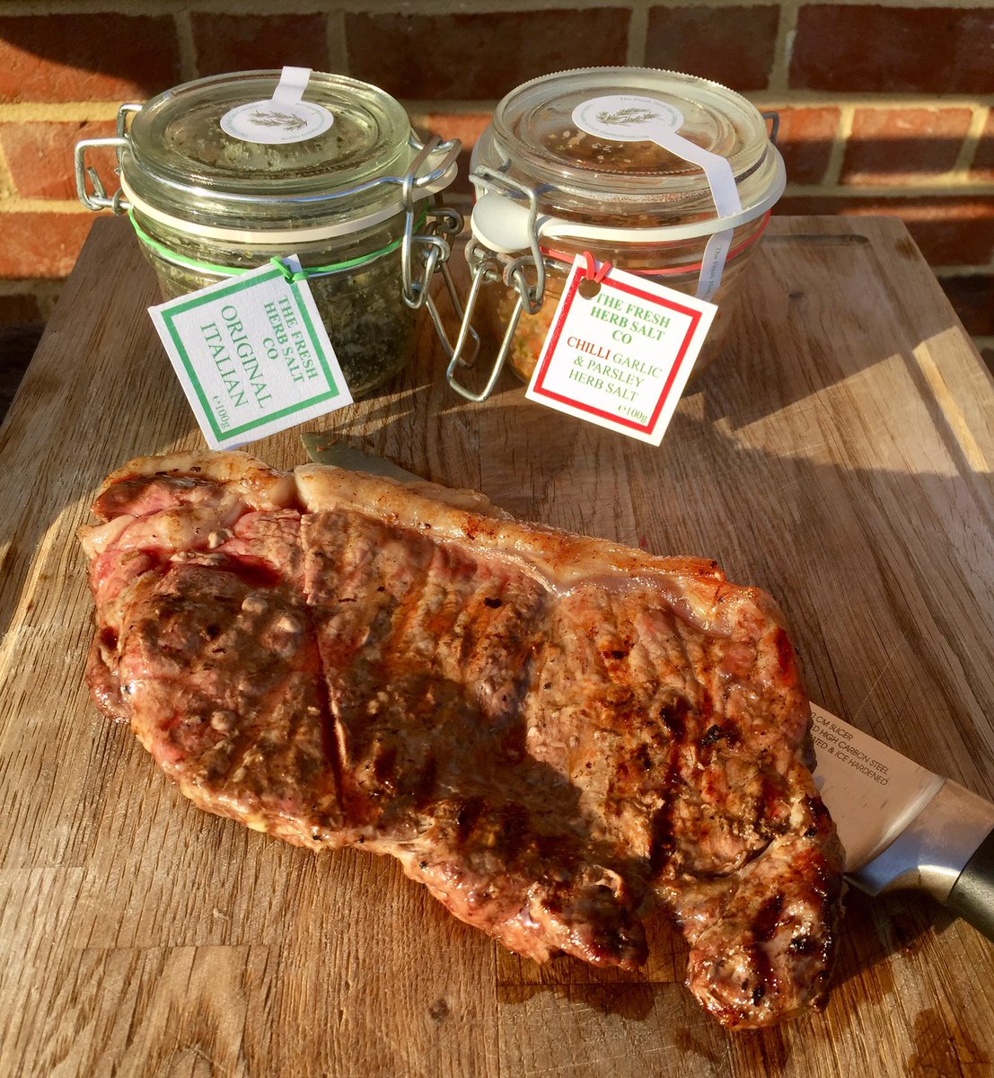 BeefNorfolk's tweet image. NOW taking orders for remaining #Herefordbeef boxes for delivery 22nd July.
REMEMBER you can order strawberries/raspberries and Fresh Herb Salts from us too! 🥩 🍓 🌿 @SharringtonStr1 @herb_fresh 
#meatboxes #beefboxes #proudlynorfolk #buylocal